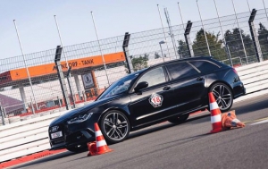 64-Audi RS6 Kiel 560