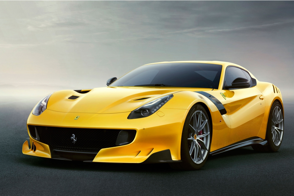 ferrari_f12tdf_4low